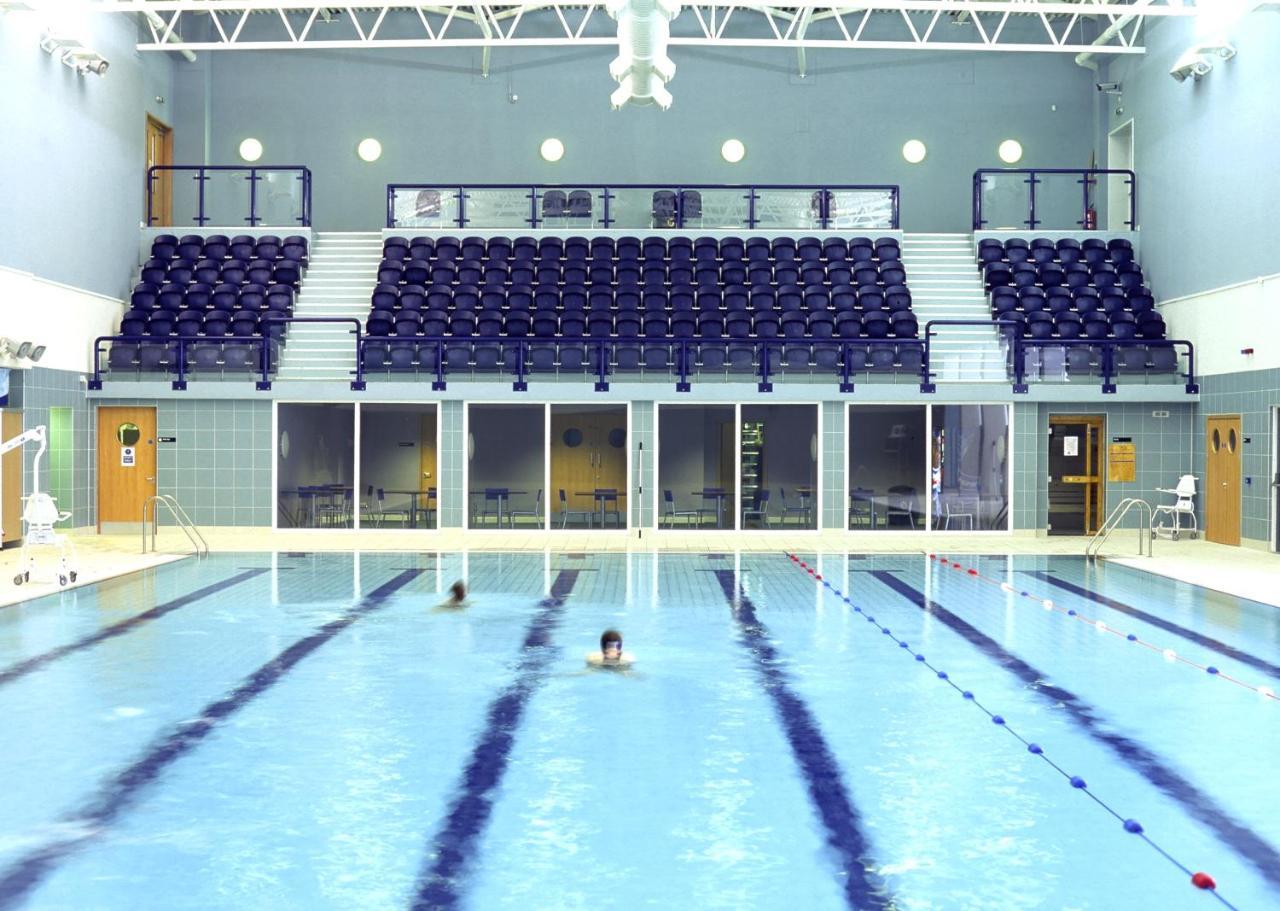 The Olympic Lodge Aylesbury  Exterior foto